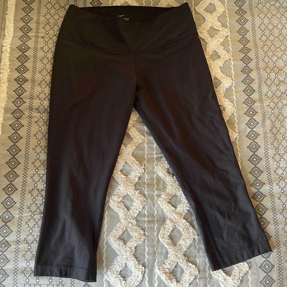 Nike Dri-Fit Capri Leggings